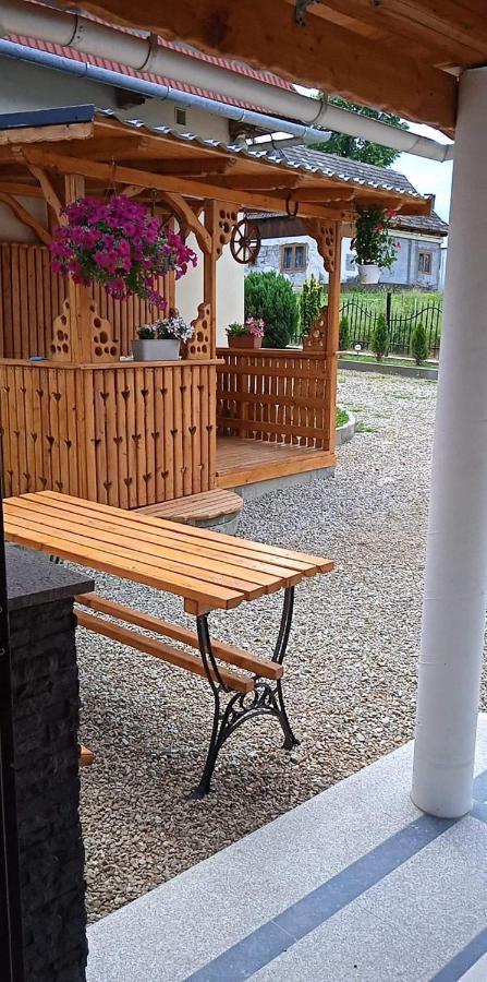 Amico Apartment Gron Exterior photo